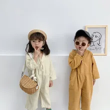 Новые весенние вельветовые комбинезоны в Корейском стиле для маленьких мальчиков и девочек, однотонные детские комбинезоны унисекс с длинными рукавами