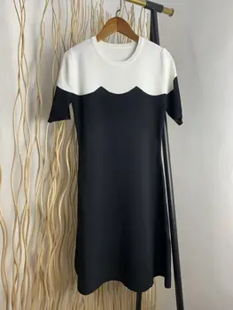 

Women Dress Spring and Autumn 2020 Wool Short Sleeve Round Neck Knitted Black and White Paneled Dress