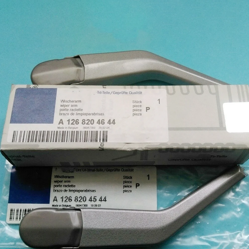 Genuine MercedesBenz W126 Headlight wiper arm RH+LH A1268204544