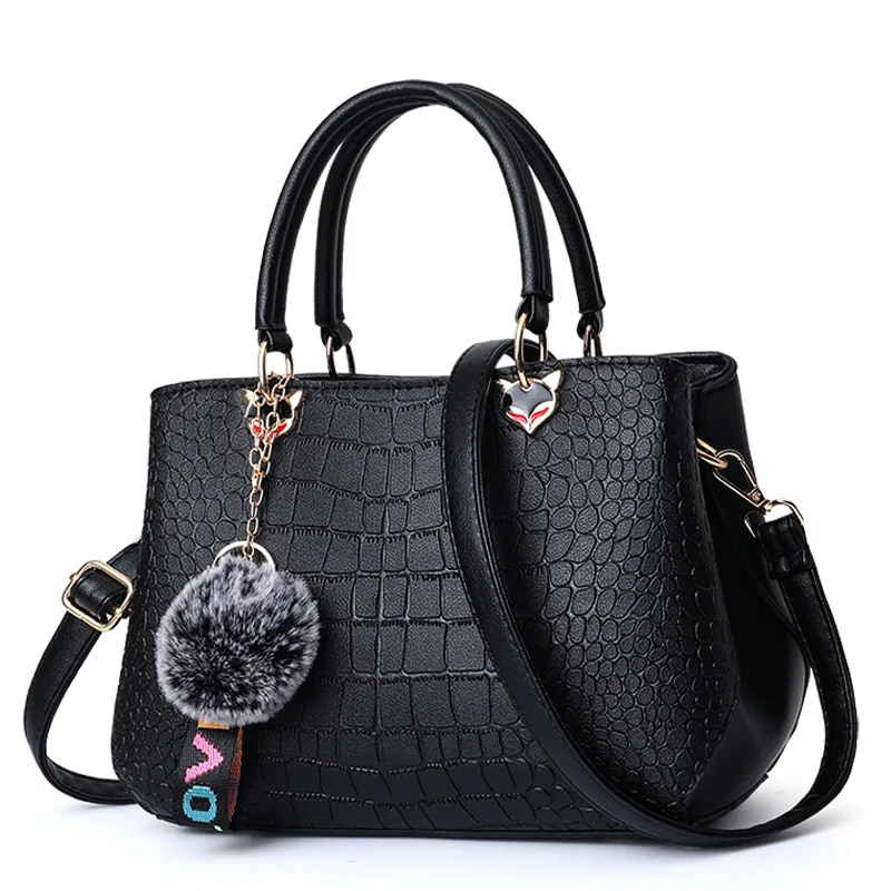 2020 New Ladies Bag Fashion Wild Plush Pendant Handbags Casual Large Capacity Shoulder Portable Net Red Temperament |