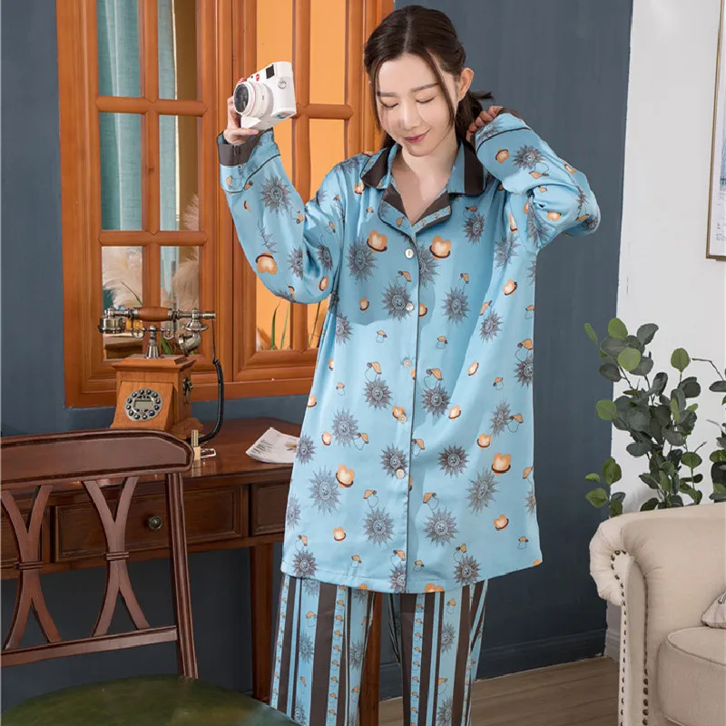 

Women's Pajamas Spring And Autumn Ice Silk Loose Cartoon Printed Long Cardigan Long Sleeved Trousers Two-Piece Home Service