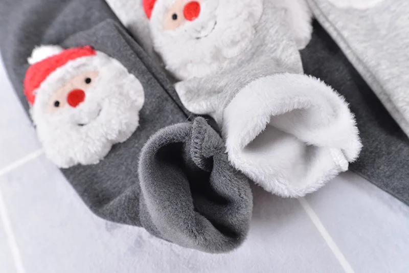 Рождественский свитер для всей семьи; коллекция года; Сезон Зима; комбинезон с принтом Санта-Клауса для папы, мамы, дочки и сына; одинаковые комплекты для семьи