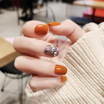 

24pcs/boxed Short Manicure Japanese Fashion fake press on nails Pumpkin Faux Diamond Winter Warm Color Wearable nail tips glue