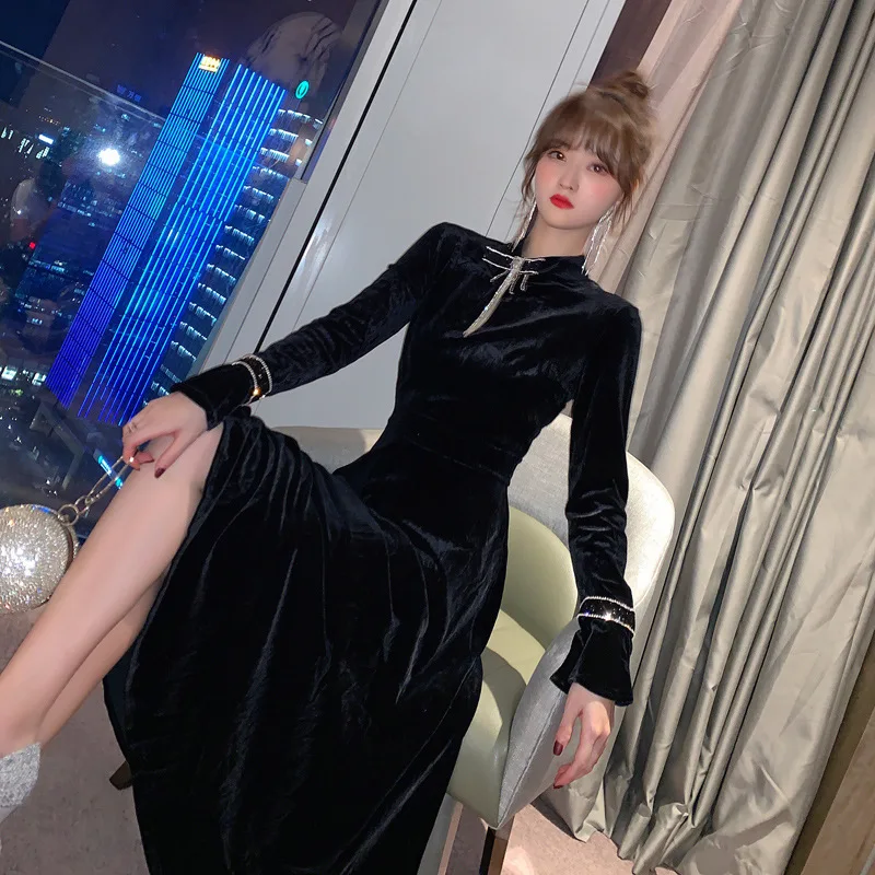 

2021 Autumn New Young Flared Sleeve Bow Mid-Length Velvet Black Dress