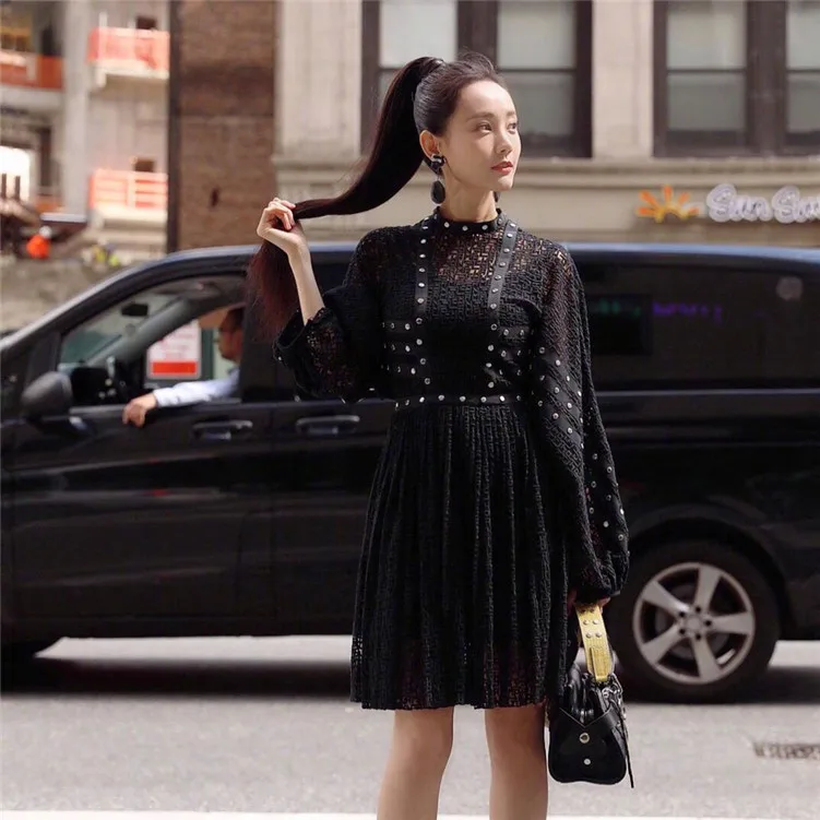 Осенне-зимнее Элегантное Черное Кружевное женское платье с заклепками высококачественное мини-платье с круглым вырезом и длинным рукавом дизайнерское платье для подиума