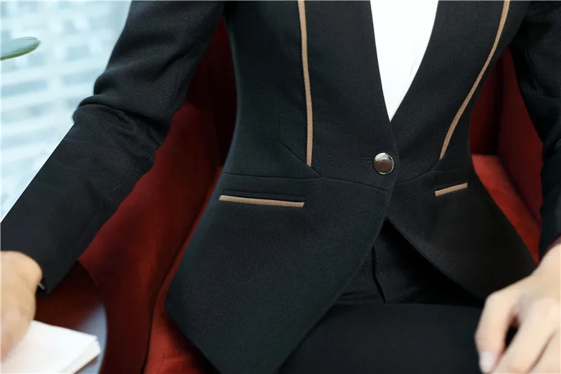 9148117326_1851610747