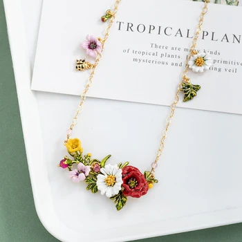 

Collares New Winter Sweater Chain, Is A Super Long Necklace Fairy Flowers Female Enamel Glaze Dust Maiden Temperament Joker
