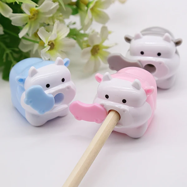 Kit De Material De Oficina Con Temática De Vaca Kawaii - 82 Piezas (bolígrafos, Marcadores, Calcomanías, Notas Y Corrector)
