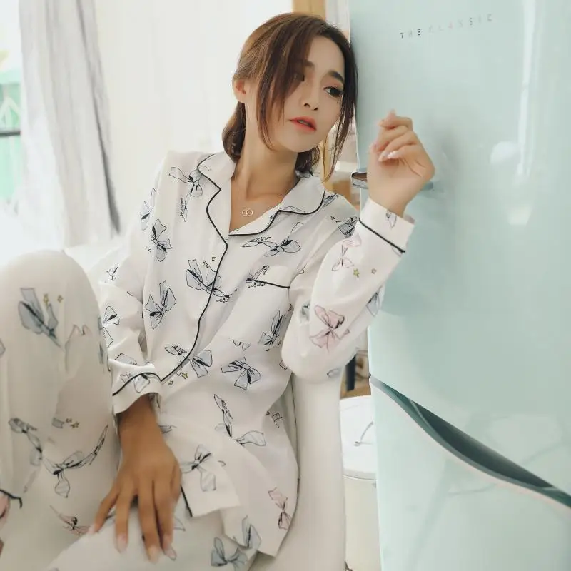 

Autumn New Products Silk Long Sleeve WOMEN'S Pajama Suit Comfortable Fold-down Collar Bow Imitated Silk Fabric Printed Tracksuit