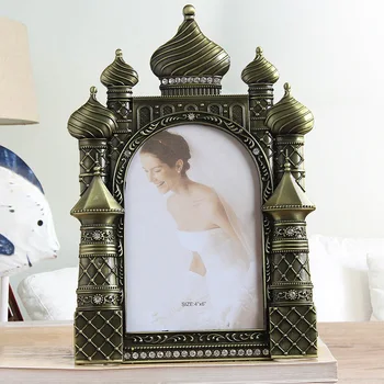 

6 inch Antiquated Metal Photo Frame Retro Bronze Color Castle Shape Picture Frame Wedding Gifts Home Decoration