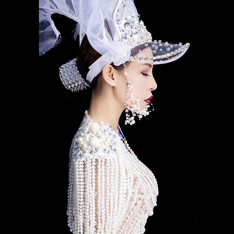 Блестящие стразы белый жемчуг боди для женщин певец танцевальный сценический футболка бодибилдера ночной клуб концертные модели Одежда