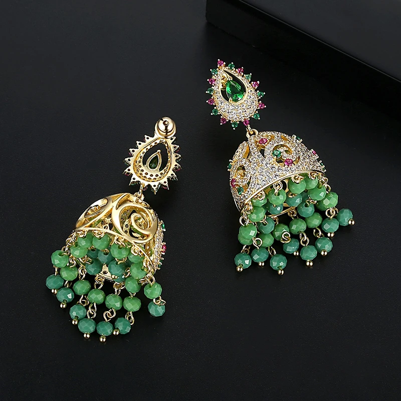 Винтажные золотые ажурные индийские серьги Jhumka, модные ювелирные изделия для женщин, праздничная одежда, роскошные циркониевые серьги-гвоздики с каплевидными ушками и кисточками