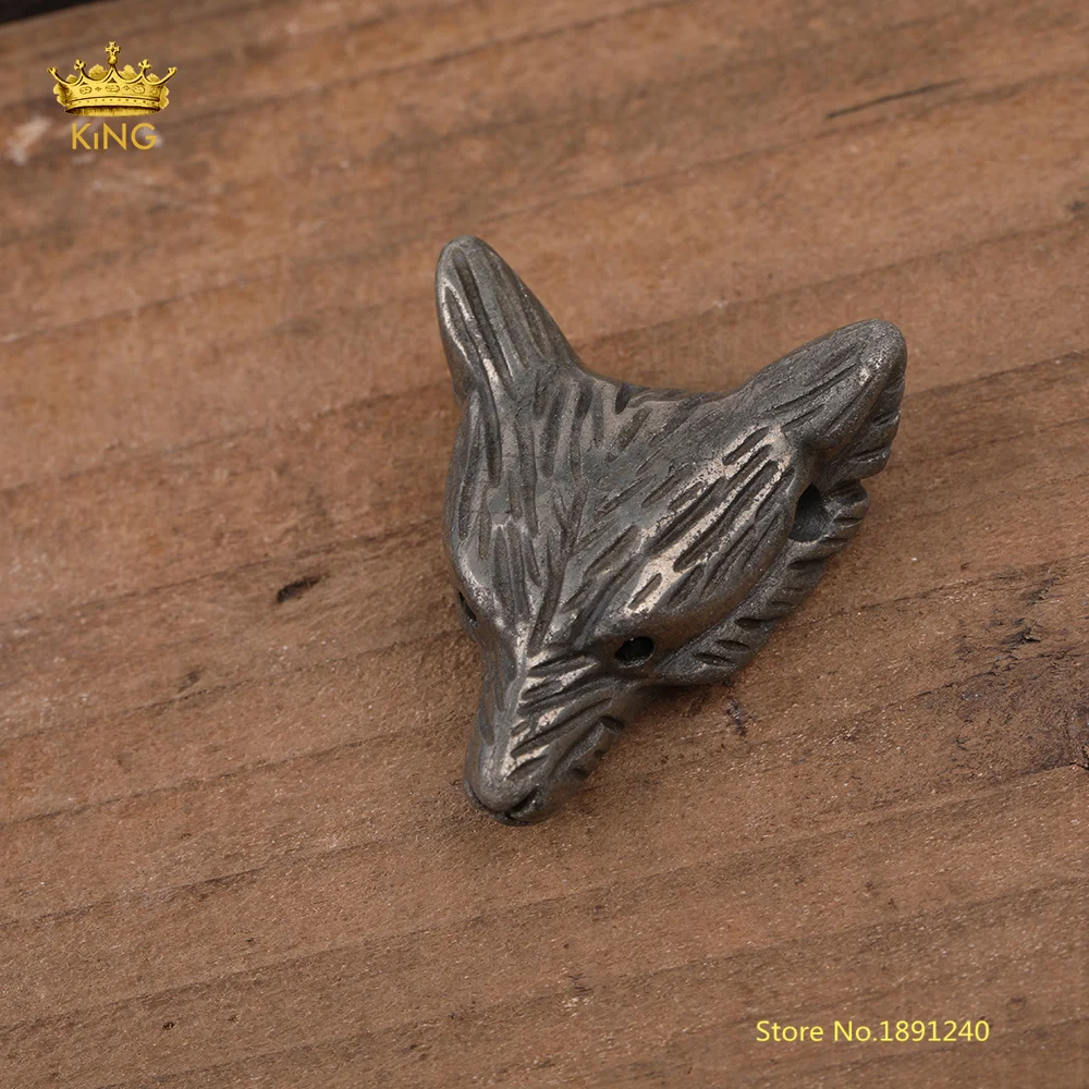 Iron Pyrite 24 вида камня, 2 шт./лот просверленные резные подвески в форме волчьей головы ожерелье, натуральный кварц Агаты резьба фигурка Чакра Исцеление Кристалл - Окраска металла: Iron Pyrite