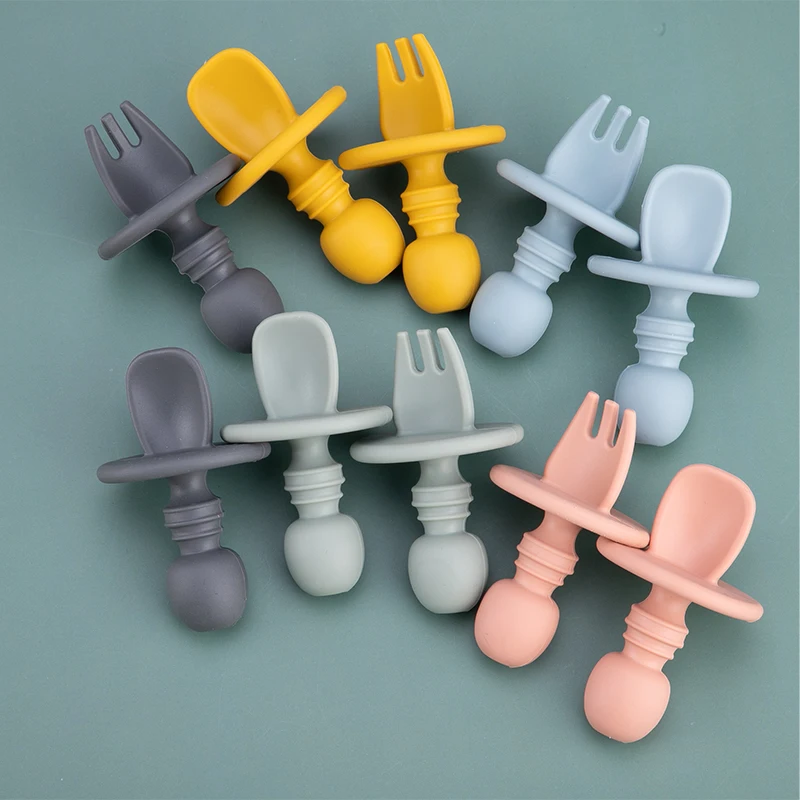 Juego de cubiertos de silicona para bebé, cuchara, tenedor, vajilla para bebé, color caramelo
