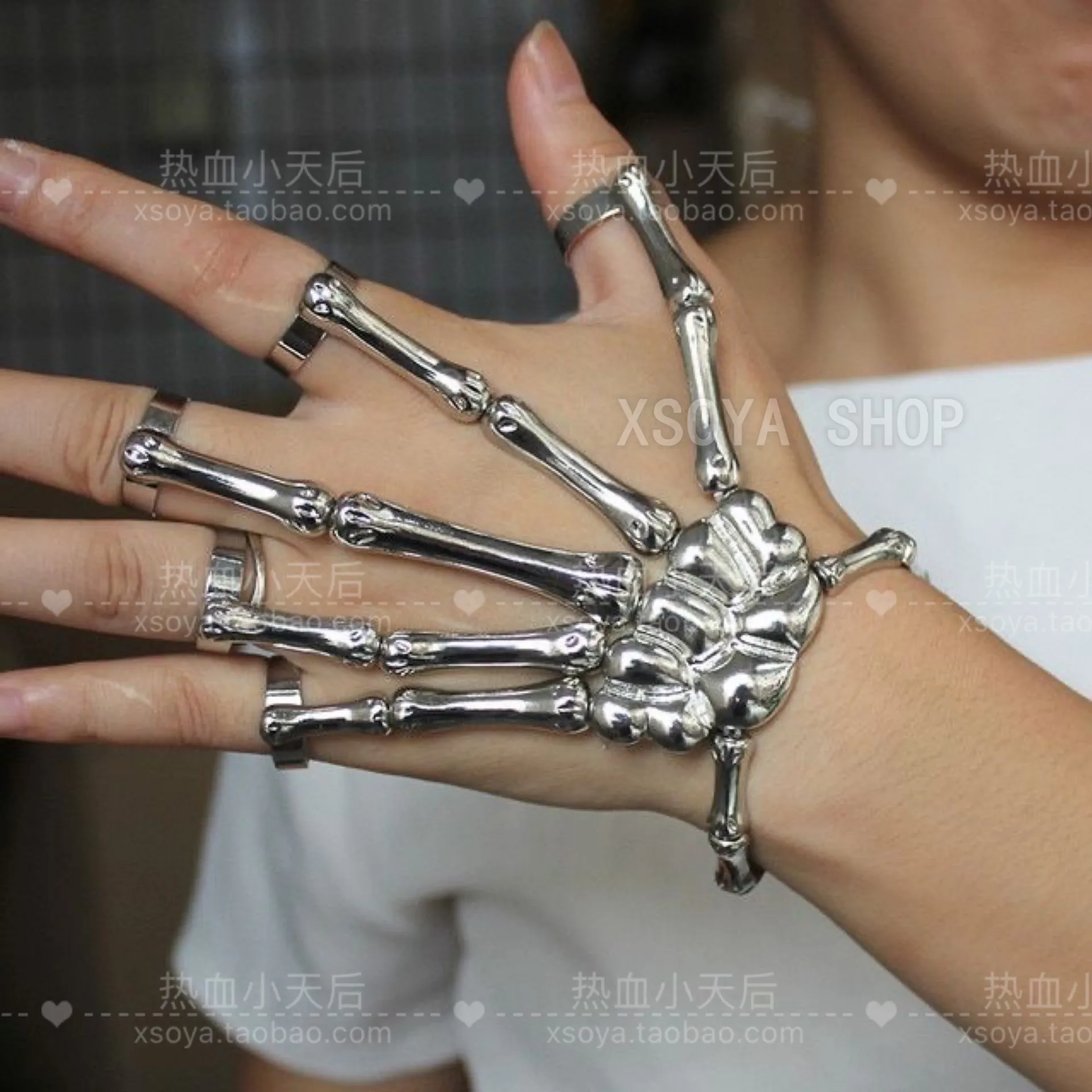 Activity Bracelets For Women Men Gloves Skeleton Punk Steampunk Jewelry Hand Chain Couple Fashion Bracelet