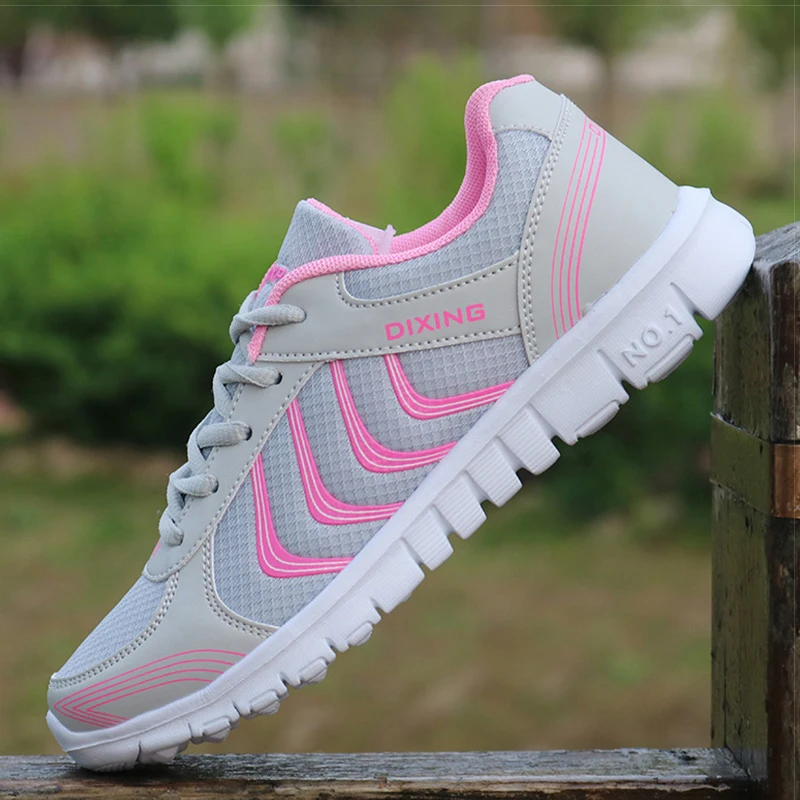 

Women Sneakers Shoes Woman Fashion Breathable Mesh Trainers Women Designer Shoes 2019 Zapatillas Mujer Casual Shoes White