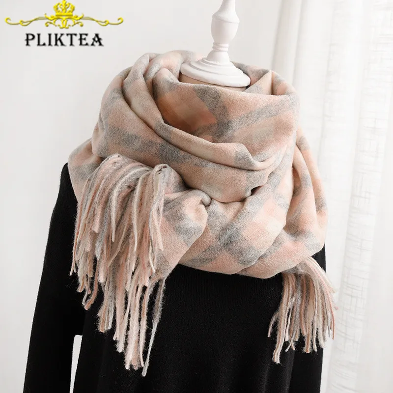 

Winter Soft Cashmere Plaid Scarf High Quality Thick Warm Plaid Poncho Female Tippet Scarf Wrap Women Shawl Stole 2019 Pashmina