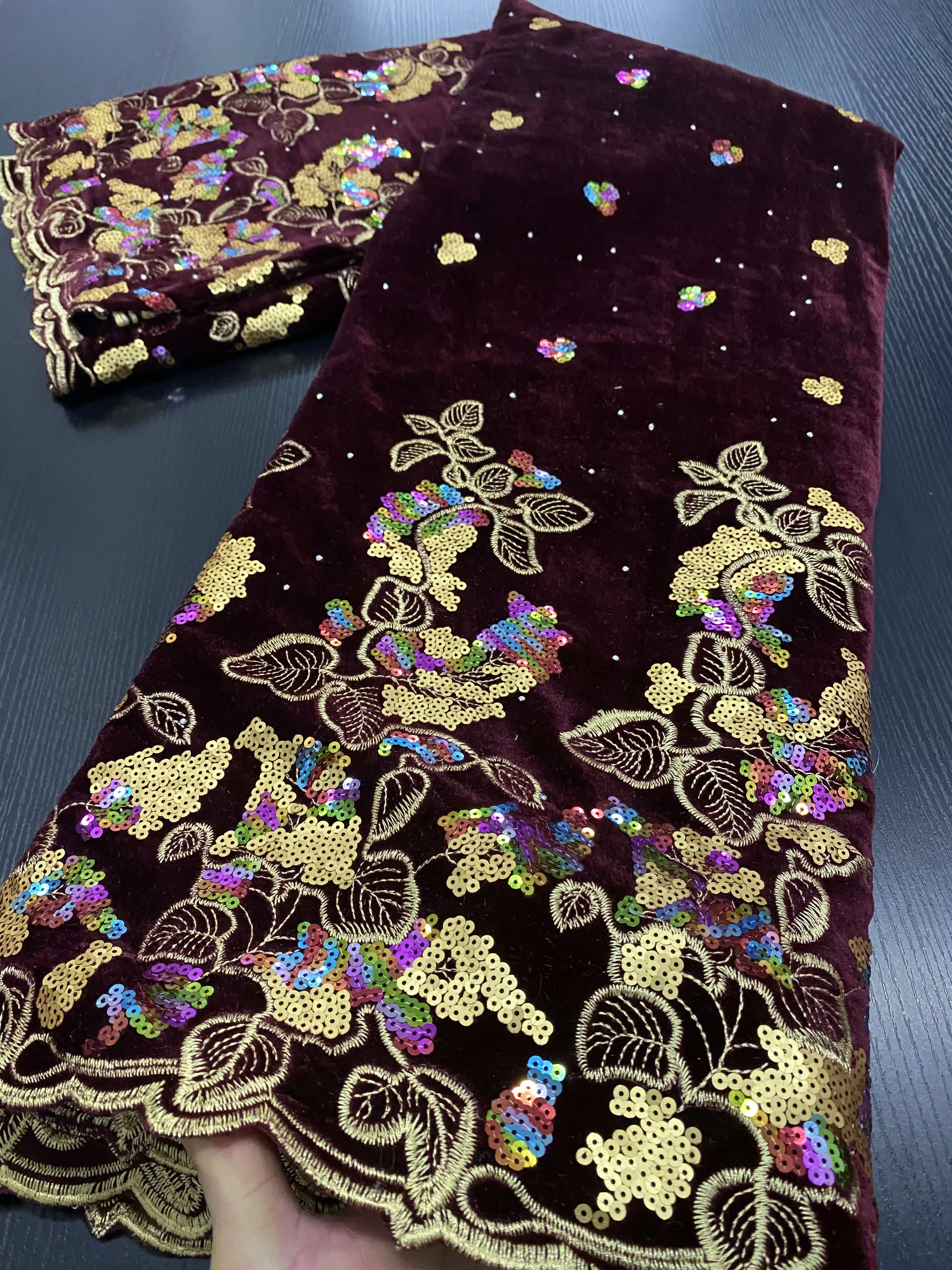 

Nigerian Velvet Lace Fabrics 2020 High Quality Lace African Lace Fabric Wedding French Lace Material For Dress Sewing YA3386B-2