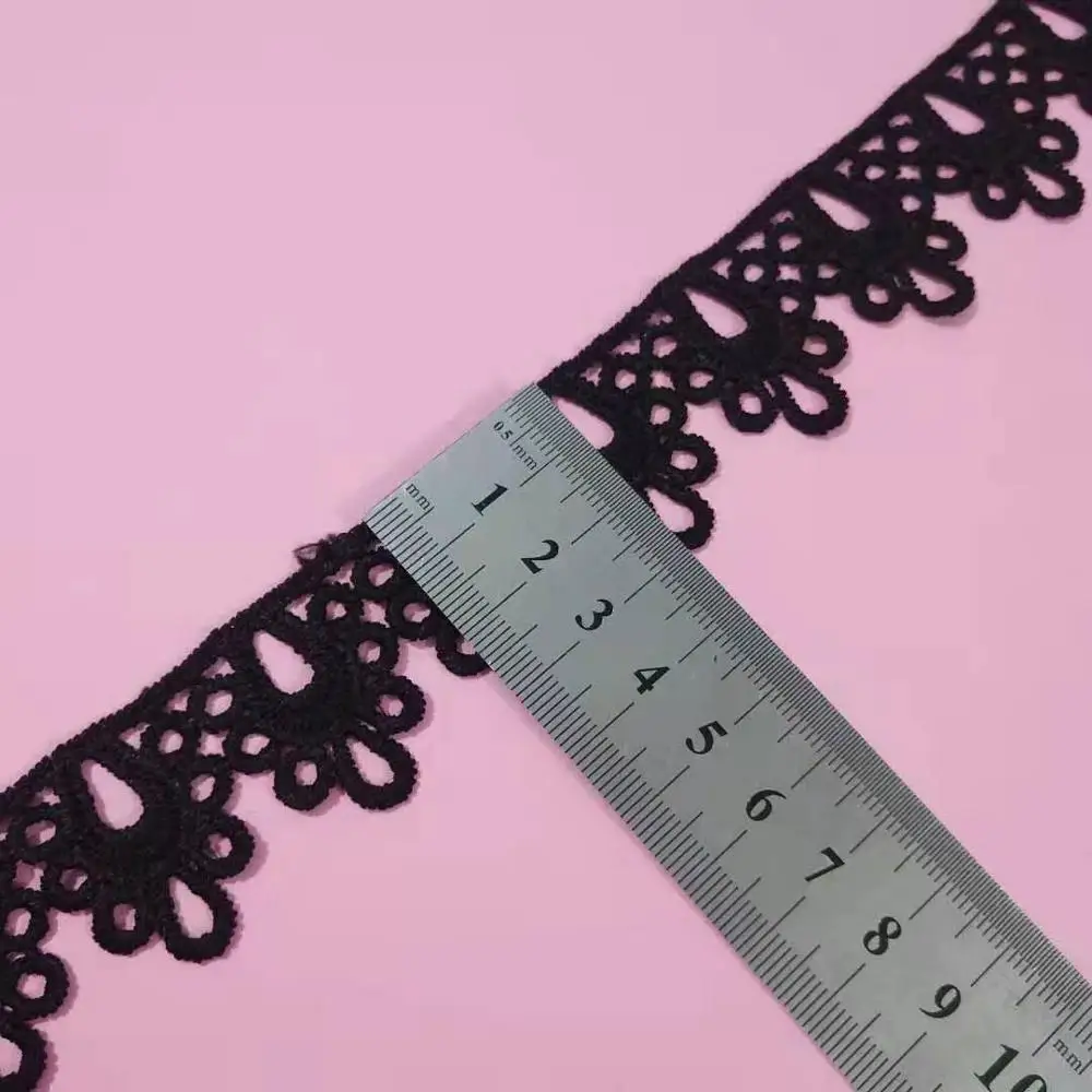 30MM Width Высокое качество вышитый цветок кулон черный Швейные аксессуары водорастворимые цветочные кружева аппликация белая вышитая кружевная отделка - Цвет: 30MM Width