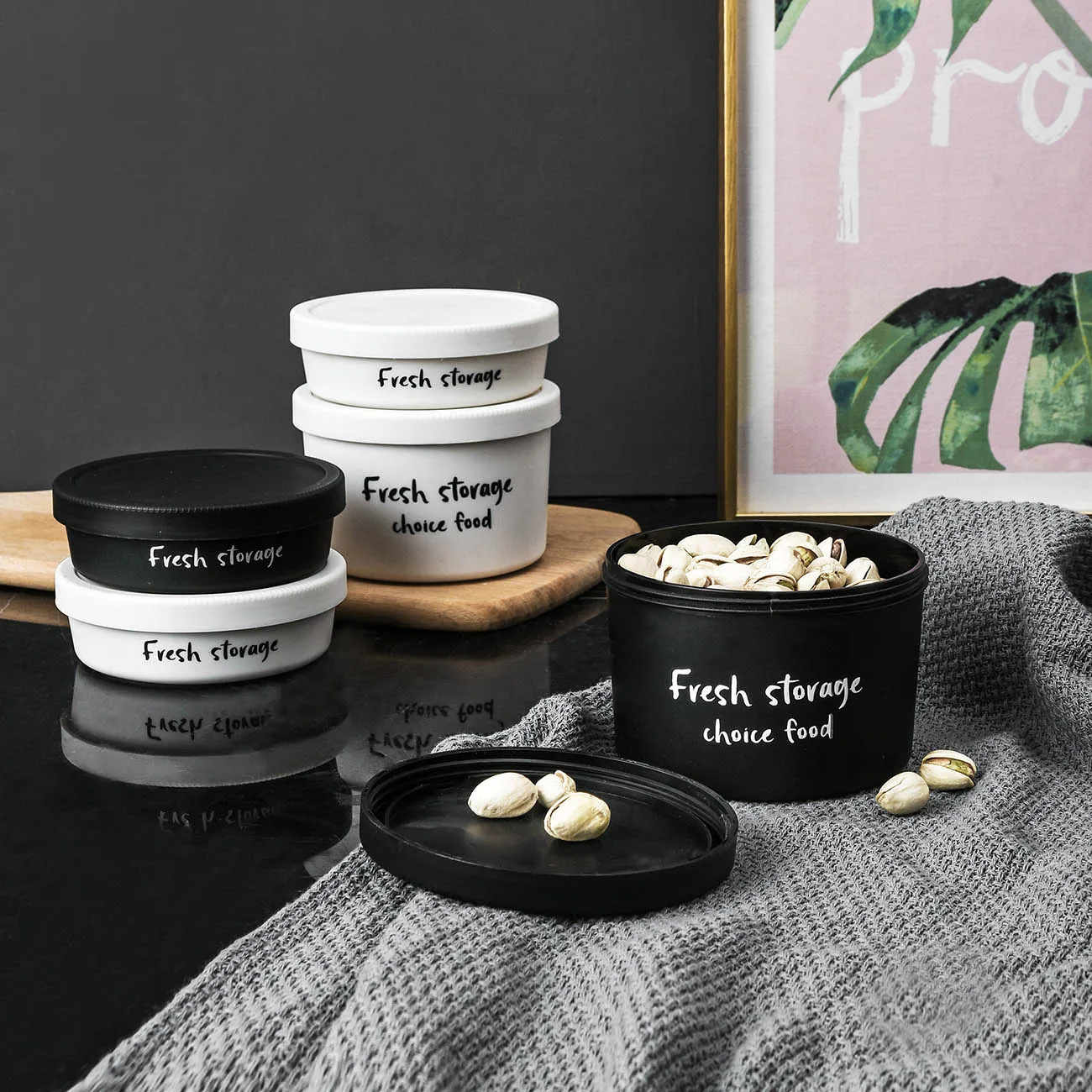 

1PC Creative Nordic Style Kitchen Grain Sealed Cans Household Plastic Screw Cap Food Storage Cans Snack Storage Tank Boxes