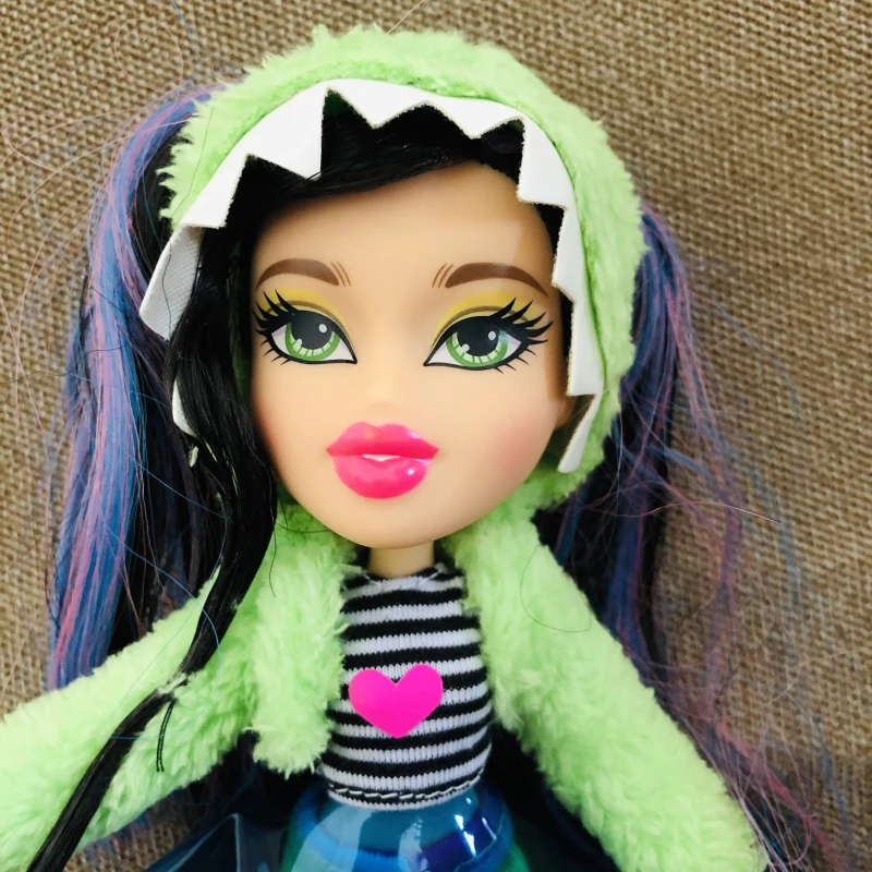 Оригинальные новые 23 см оригинальные модные фигурки BratzDoll спящие вечерние красные волосы YASMIN красивые MGAdoll лучший подарок для ребенка