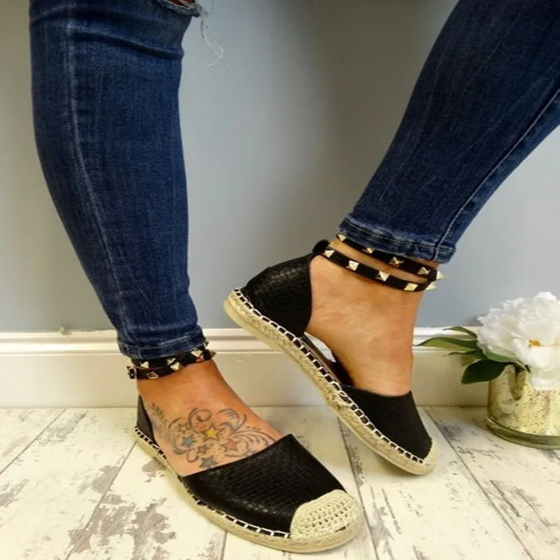 Günstig Nieten Perlen Frauen Mode Handgemachte Baumwolle Stoff Espadrilles Slip auf Casual Leinwand Slipper Damen Flache Schuhe Größe SDC67