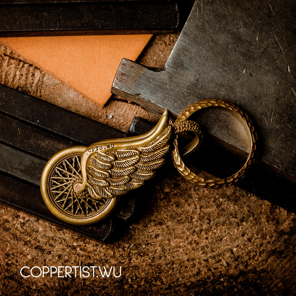 Coppertist. wu латунный металлический двигатель летающего колеса брелок для ключей ручной работы Модное панк кольцо для ключей с сумочкой кулон