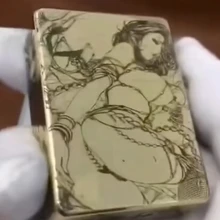 WZH смотреть видео Зоро 915 щит керосиновая Зажигалка латунная Тяжелая Броня пятисторонняя лазерная гравировка девушка