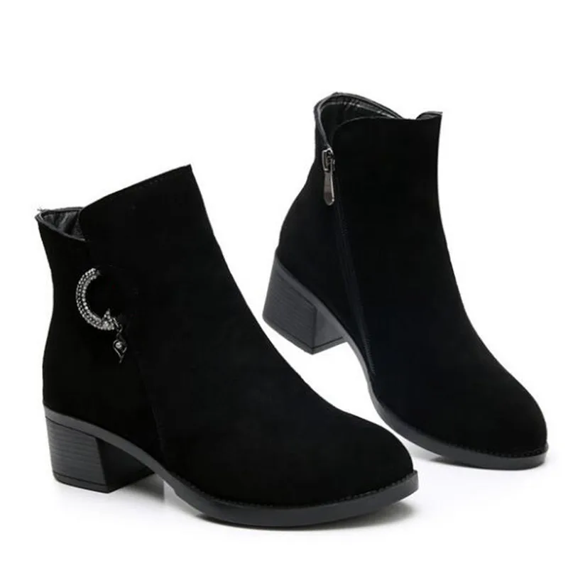 black winter boots Осенняя обувь из воловьей кожи; женские Ботинки martin; Новинка года; бархат теплые на зиму; женская обувь; ботинки на высоком каблуке; большие размеры 34-43 - Цвет: black winter boots