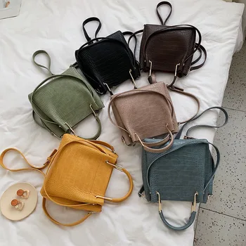 

Women's bags 2020 Korean crocodile pattern messenger bucket bag simple fashion solid color commuter travel handbag trend