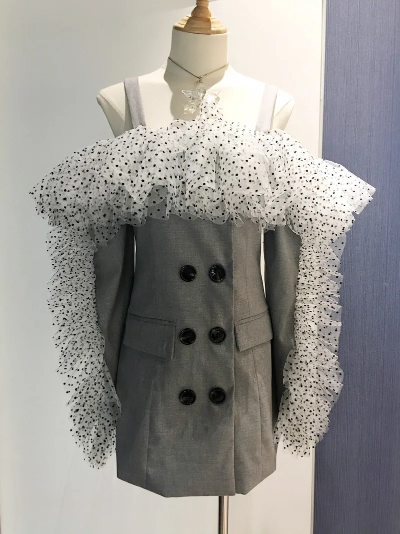 

New autumn of net wave point wrapped cold shoulder fairy dress suit sling