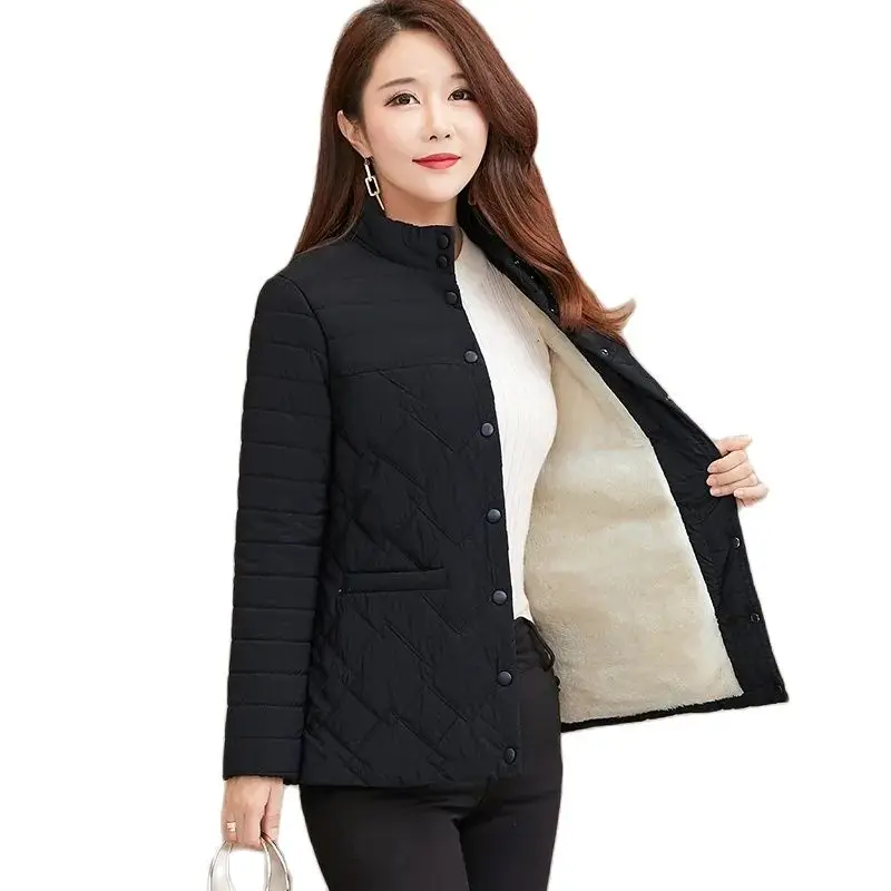 Одежда для матери новинка 2021 зимняя одежда утепленная женская верхняя из хлопка