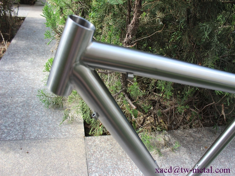 Discount titanium tandem bike frame with 44mm head tube and BB30 thread BB shell thru axle dropouts 3 Discount titanium tandem bike frame with 44mm head tube and BB30 thread BB shell thru axle dropouts 3