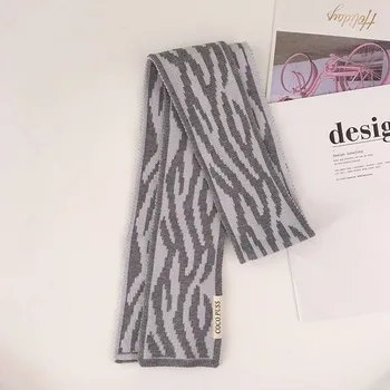 

YILIAN Brand Zebra Pattern Chunky Knit Scarf Factory Directly Promotion Top Quality Winter 150x10cm 2020 Newest Scarf Women