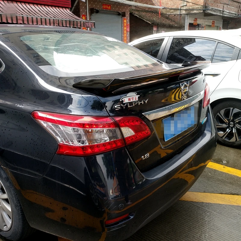 Большой треугольный спойлер 2013 2014 2015 для Nissan Almera Sylphy красный стоп сигнал высокое