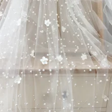 Белый 3D цветок жемчужное Бисероплетение Тюль кружевная ткань, свадебная вуаль свадебное платье подкладка великолепный цветок кружева DIY аксессуары