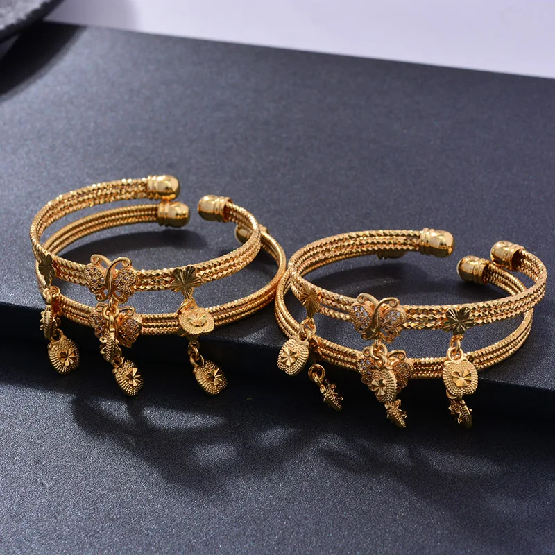 

4pcs/lot Gold Color Bangle for Girls/Baby/Kids Butterfly Heart Cutt Bracelet Bells Heart Jewelry Child Christmas Birthday Gifts