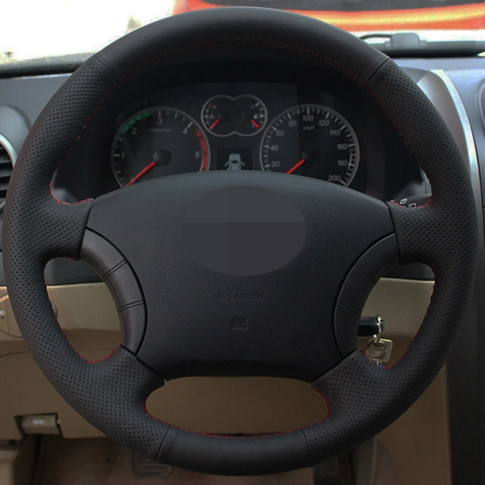 Чехлы рулевого колеса автомобиля DIY ручной работы из черной искусственной кожи