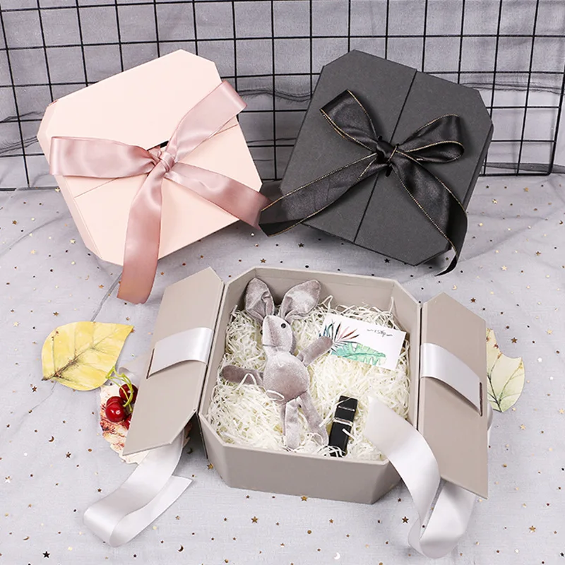 

New Fashion Candy-colored Portable Gift Box Wedding Friends Party Gifts Surprise Cosmetics Valentine's Day Gift Box