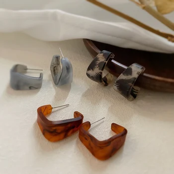 

Shamir Korean fashion Personality Leopard Earrings Wind Restoring Ancient Ways Hepburn Stud Earrings Female 2020 New Earrings