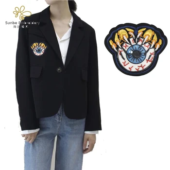 

Indian Silk Eyeball Embroidery Badge Paw Badges Decorative Sewing Applique 1 piece