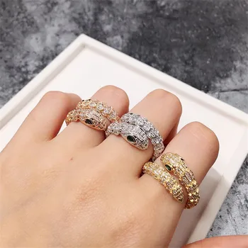 

Delicate Gold Copper Flashing Scale Snake Ring For Women Party Green Gem Stone Adjustable Open Ring Jewelry Accessory