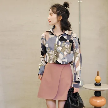 

Fashion Printed Shirt For Women 2020 Loose Free And Easy Style Shirts Vintage Blouse Lapel Long Sleeve Casual Shirt Tops Female