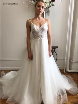 

Romantic Lace Tulle Wedding Dresses 2019 Spaghetti Straps Illusion Buttons Back Beach Boho Bridal Gowns Sweep Train vestidos