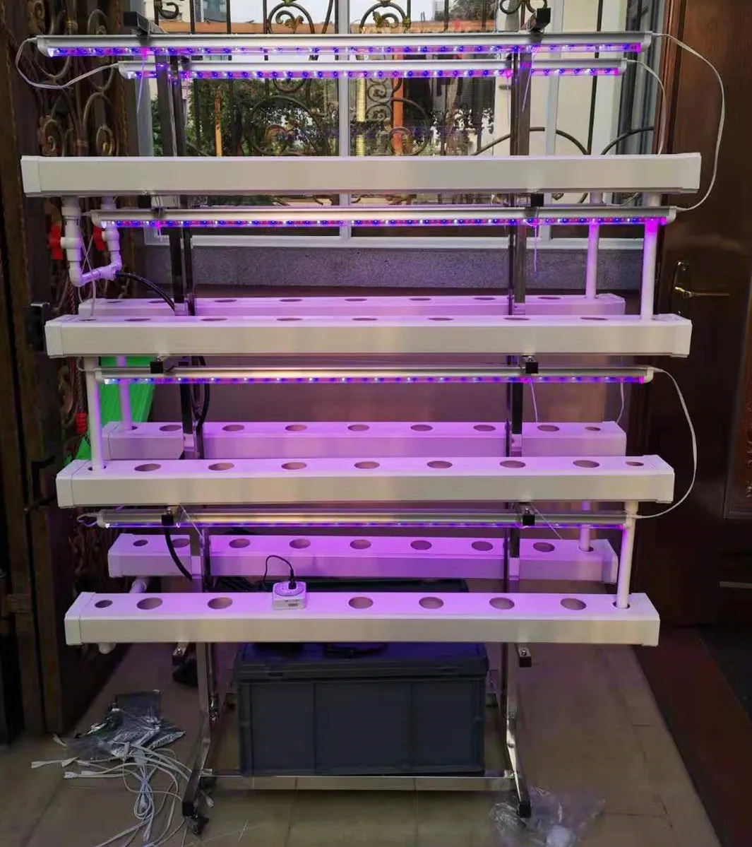 

Комнатный вертикальный многослойный NFT квадратный канальный светодиодный фонарь для роста растений Гидропонные садовые наборы