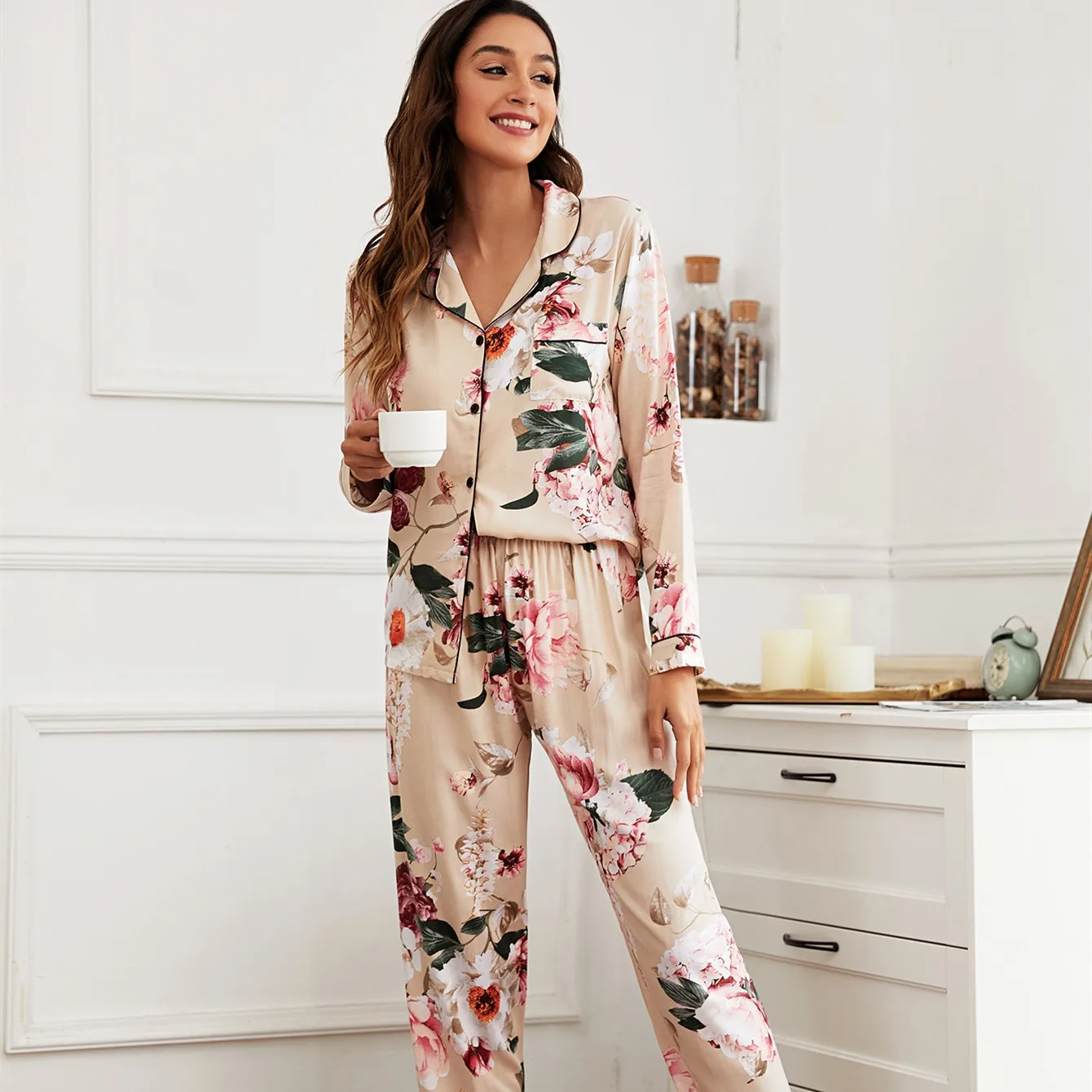 Starry Sky And Floral Printed Women Pajamas Set Comfort Viscose Full Sleeve Homewear Ladies Tender Casual Wear For Spring silk pjs Pajama Sets