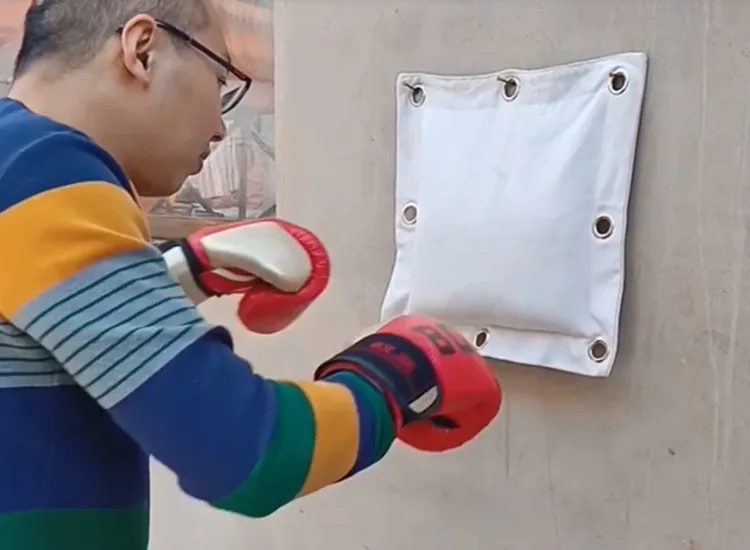 Брюс Ли Cunquan qiang ba пустая кожаная настенная боксерская сумка Wing Chun Inch Focus Mitts боксерские перчатки qiang ba Punch Mitts Iron Pal
