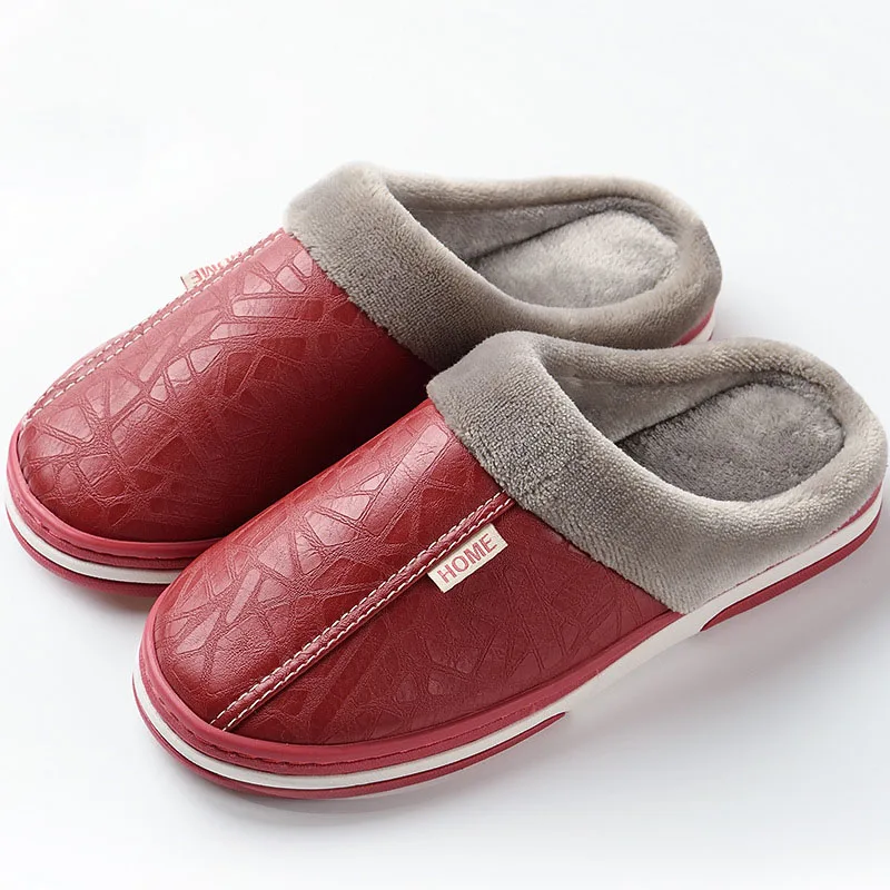 Мужские тапочки; зимние кожаные толстые плюшевые домашние водонепроницаемые туфли на плоской подошве; теплая Домашняя обувь; нескользящие тапочки; обувь на меху для влюбленных - Цвет: Red
