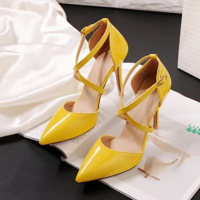 Женские босоножки; повседневные босоножки на тонком высоком каблуке с острым носком; пикантные женские туфли из лакированной кожи на высоком каблуке; большие и маленькие размеры; 32,33-47 - Цвет: Цвет: желтый
