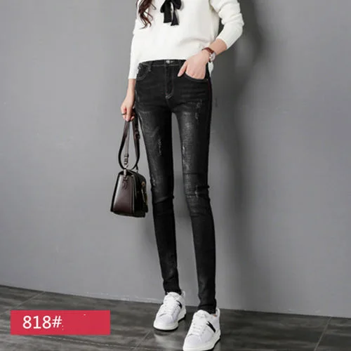 Рисунок 3 - Уличная мода, узкие джинсы для женщин